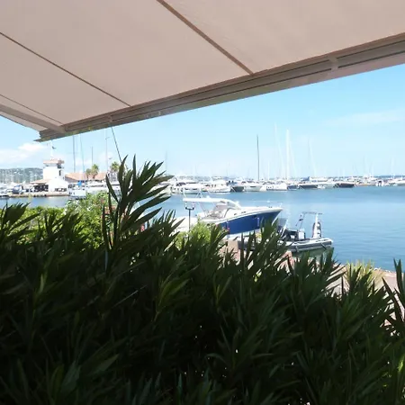 Marcogcani - Golfe De St-tropez - Vue Imprenable Et Acces Direct Au Port Apartment Cogolin